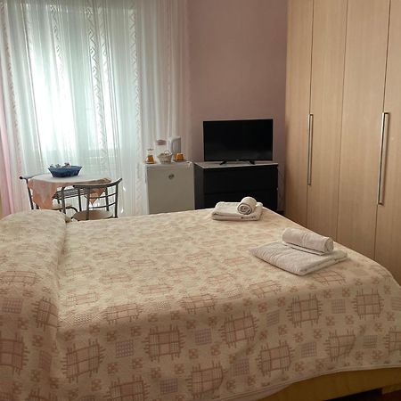 Bed and Breakfast Francesca Специя Экстерьер фото